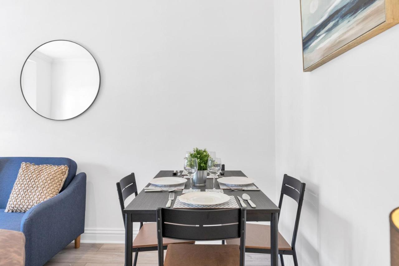 Modern Two Bedroom Apartment With Free Parking! London Exteriör bild